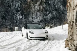 transfert en stations de ski dans les alpes depuis le var en vehicule electrique