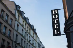 vtc hotel var disponible sur demande